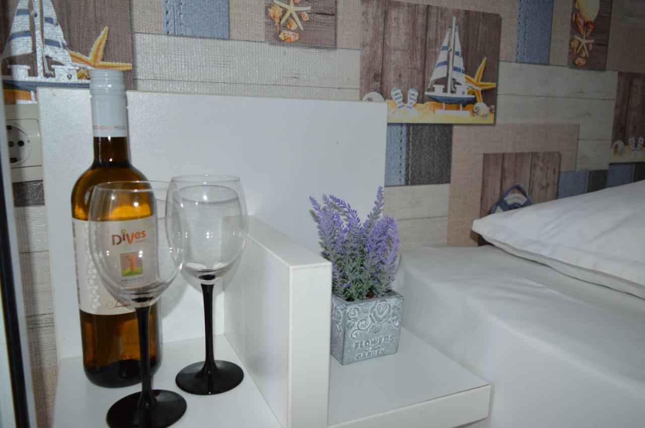 Morska Zvezda Guest House Pomorie Eksteriør bilde